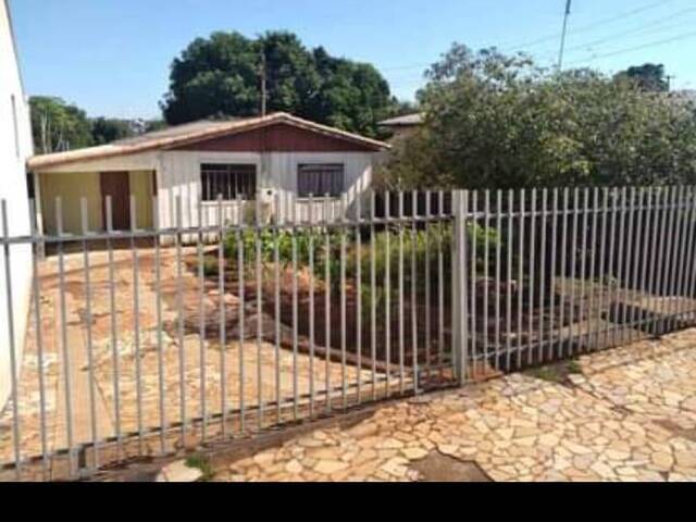 #47 - Casa para Venda em Ivaiporã - PR - 1